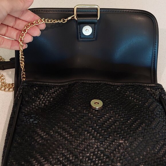 Lucky Bees Black Shoulder Purse - Picture 8 of 16